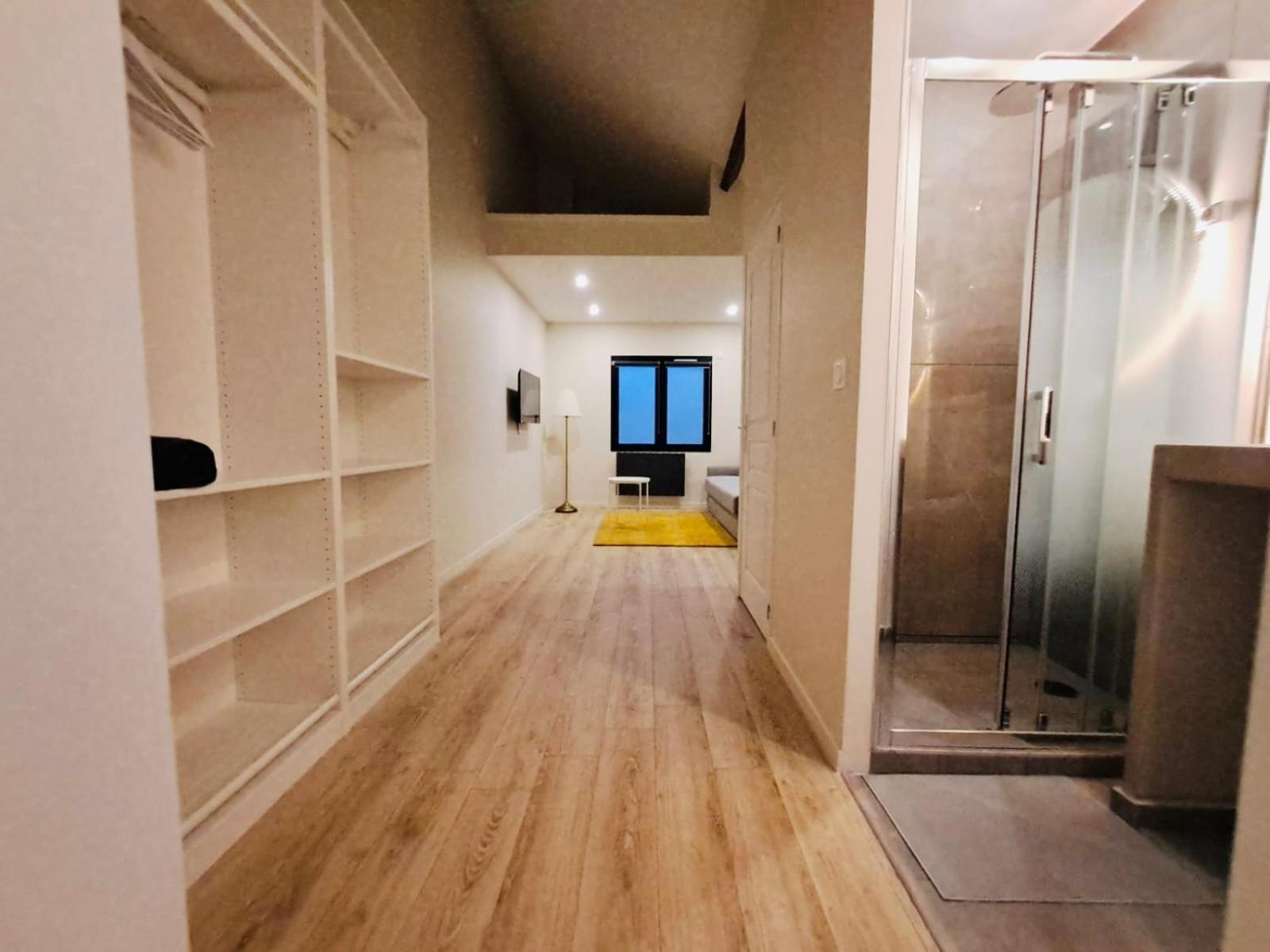 Studio Cosy Metro 14 Paris オルリー エクステリア 写真